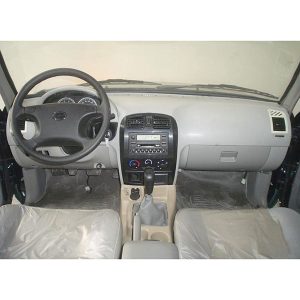 לוח מחוונים לרכב המיוצר בהזרקה